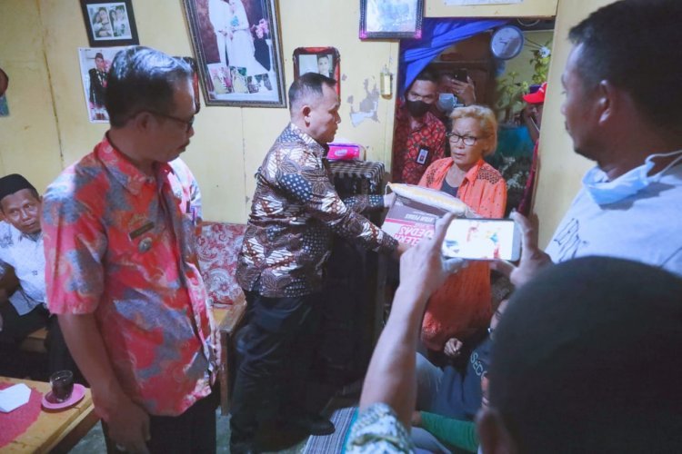 Dialog Dengan Warga Mandah Terkait Solusi Konflik Warga Dengan Perusahaan Bumi Lampung Jaya 