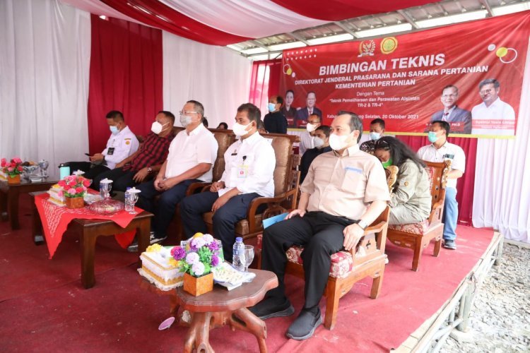 Bimbingan Teknis dan Penyerahan Alsintan oleh Bapak Sudin   Ketua Komisi IV DPR RI dan  Dirktorat Jendral Prasarana dan Sarana Pertanian  Kementrian Pertanian  di Kecamatan Palas Kabupaten Lampung Selatan 