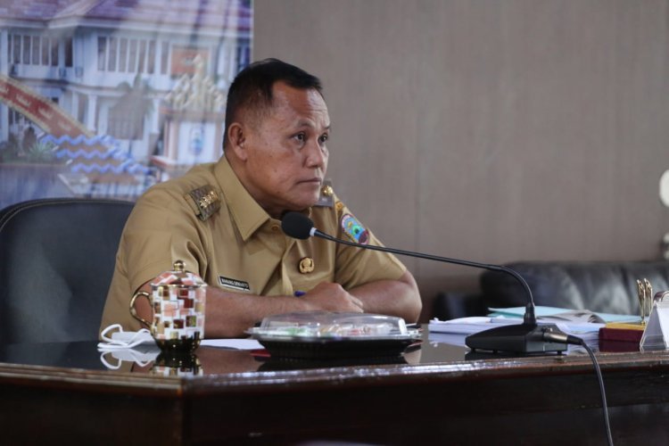 Bupati H.Nanang Ermanto Ikuti Pengarahan Presiden Jokowi Via Virtual Zoom Meeting