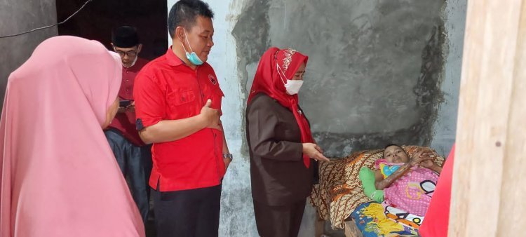 Fraksi PDI Perjuangan DPRD Kabupaten Lampung Selatan siap fasilitasi Pengobatan Warga Tanjung Jaya Pengidap Kanker.