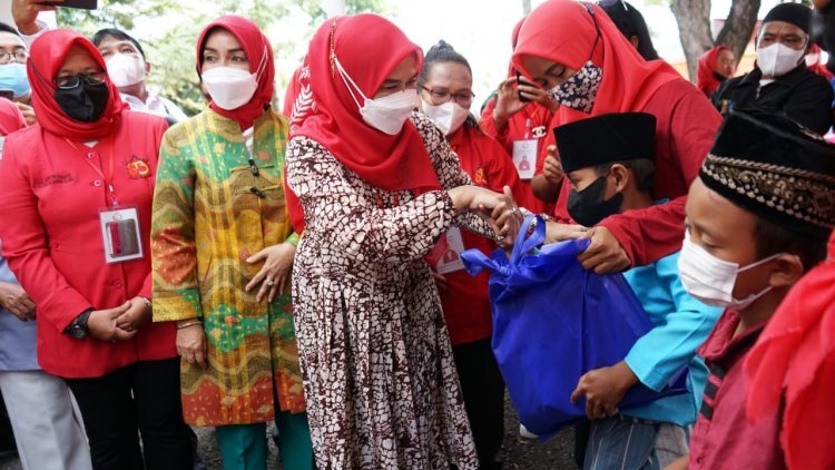 Kegiatan jum'at berkah  Khitanan, santunan anak yatim dan santunan dhuafa di kecamatan natar