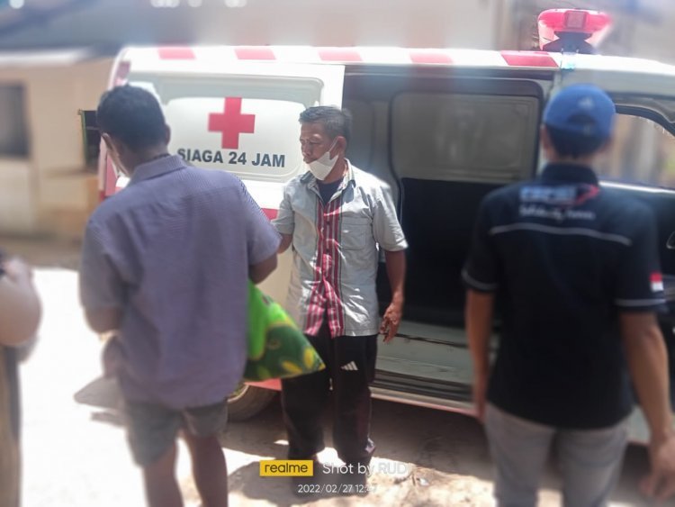 Ambulance PDI Perjuangan Kabupaten  Lampung Selatan Melayani Warga 