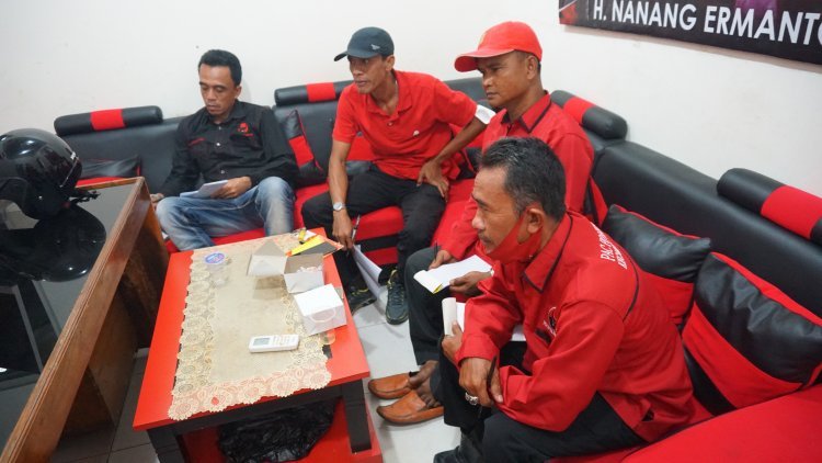 Rapat Koordinasi Mingguan Ke 101 DPC PDI Perjuangan Lampung Selatan Dengan Pengurus PAC dan Fraksi Partai Yang Dipimpin Langsung Oleh Sekertaris DPC PDI Perjuangan Lampung Selatan  Bapak Syahirul Alim SH.,MH