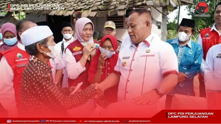 Bupati Lampung Selatan H. Nanang Ermanto kembali memberikan bantuan bedah rumah, untuk warganya yang membutuhkan di kecamatan Palas.