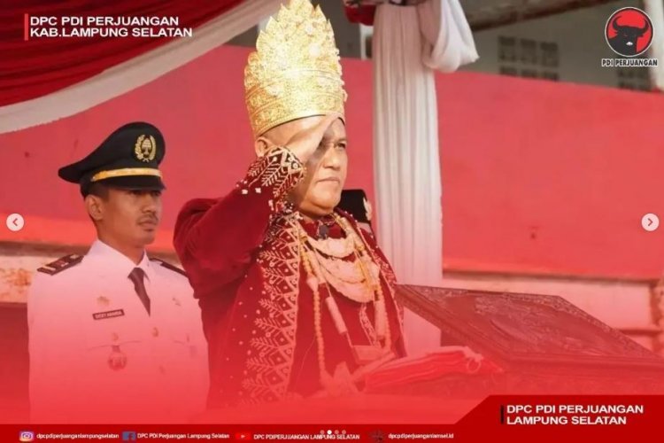 Pemerintah Kabupaten (Pemkab) Lampung Selatan menggelar upacara peringatan Hari Ulang Tahun (HUT) ke-77 Kemerdekaan Republik Indonesia (RI) di Stadion Zainal Abidin Pagaralam Jati Kalianda.