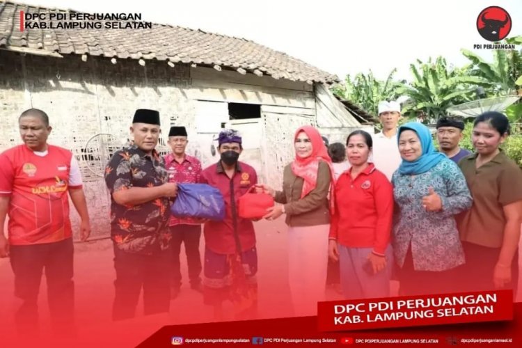 Bupati Lampung Selatan H. Nanang Ermanto kembali menggulirkan bantuan bedah rumah, untuk warga yang membutuhkan di Kecamatan Ketapang.