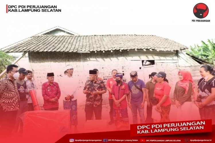 Bupati Lampung Selatan H. Nanang Ermanto kembali menggulirkan bantuan bedah rumah, untuk warga yang membutuhkan di Kecamatan Ketapang.