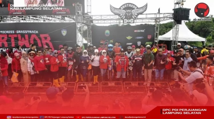 Bupati Lampung Selatan H. Nanang Ermanto membuka Kejuaraan Motocross dan Grasstrack sekaligus meresmikan Arena Sirkuit Motocross yang terletak di Desa Kedaton, Kecamatan Kalianda.