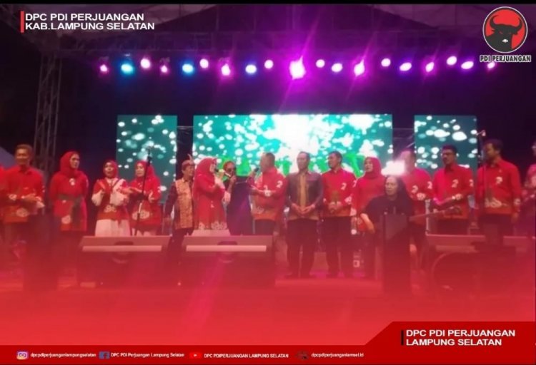 Bupati Lampung Selatan H. Nanang Ermanto menghadiri sekaligus membuka secara resmi gelaran Lampung Selatan Festival 2022 yang berlangsung di Lapangan Way Handak Expo.