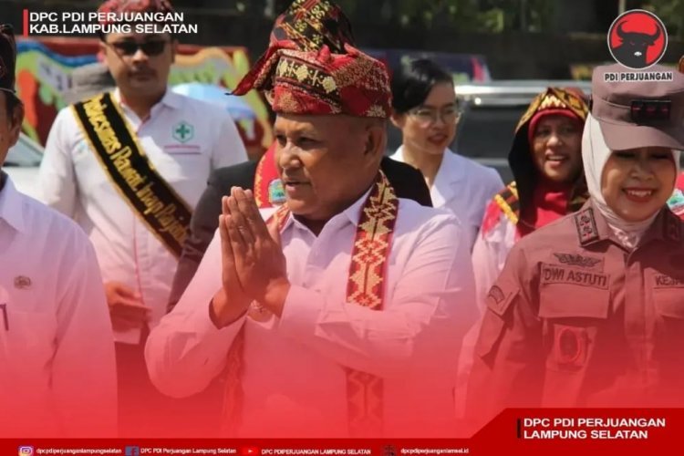 Bupati Lampung Selatan H. Nanang Ermanto menghadiri acara Rajabasa Fair yang bertempat di Lapangan Merpati Desa Way Muli l, Kecamatan Rajabasa.