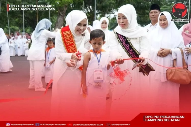 Bunda Winarni Buka Kegiatan Manasik Haji Anak-Anak PAUD dan Kober Kecamatan Kalianda