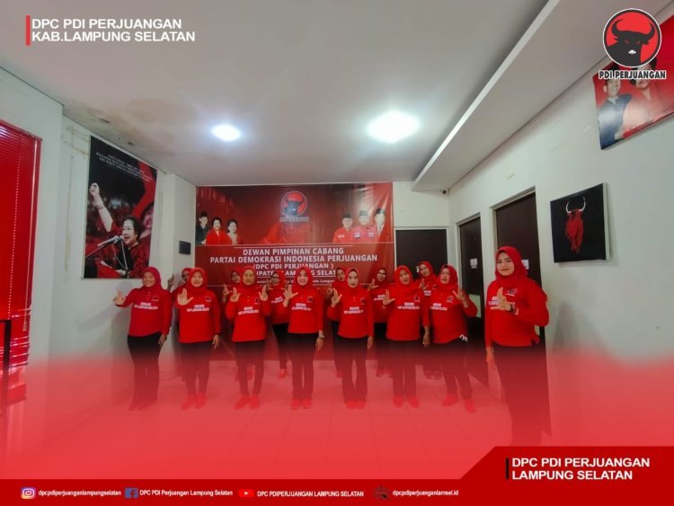 Srikandi DPC PDI Perjuangan Lampung Selatan Mengikuti Lomba Paduan Suara Secara Virtual