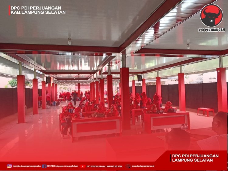 1000 Kader PDI Perjuangan Kabupaten Lampung Selatan Menuju Ke Jakarta