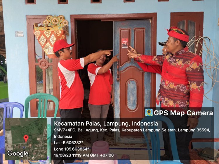 Banteng Lampung Selatan Bagikan 10.000 Stiker Ganjar Pranowo  ke Masyarakat