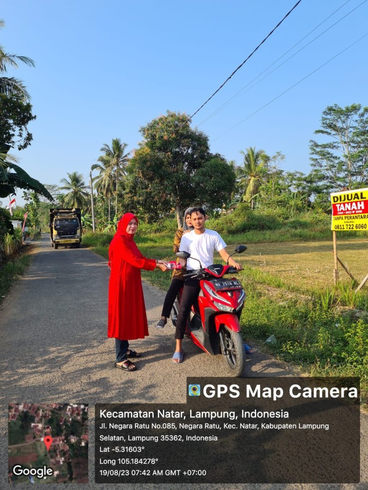 Banteng Lampung Selatan Bagikan 10.000 Stiker Ganjar Pranowo  ke Masyarakat